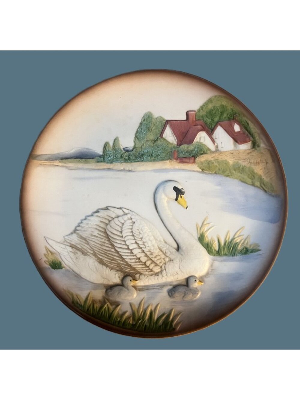 Homco Swan Lake 8" Wall Plate Made In Taiwan Decorative bisque porcelain Relief